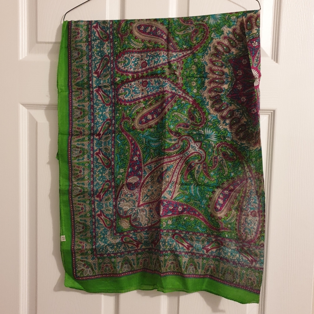 NWOT Indian pure silk shawl